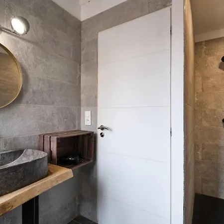 Melina - Jacuzzi - Maison Avec Cour Climatisee Proche Cite Medieval Casa vacanze