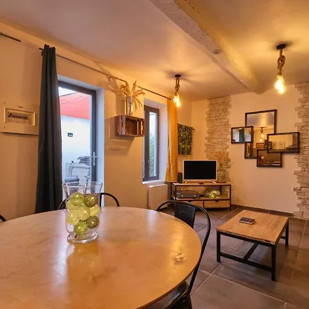 Melina - Jacuzzi - Maison Avec Cour Climatisee Proche Cite Medieval * Carcassonne