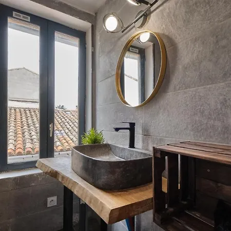 Melina - Jacuzzi - Maison Avec Cour Climatisee Proche Cite Medieval Holiday home *